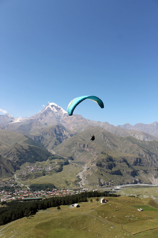 достопримечательность Kazbegi Paragliding - фото туристов