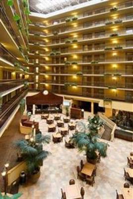 фото отеля Embassy Suites Hotel Portland - Washington Square