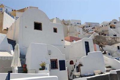 фото отеля Fotinos Houses Oia (Greece)