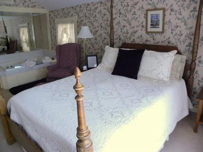 фото отеля Wyatt House Country Inn