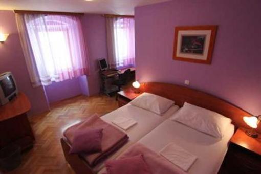 фото отеля Venus Apartments and Rooms Split