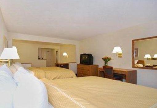 фото отеля Comfort Suites Terre Haute