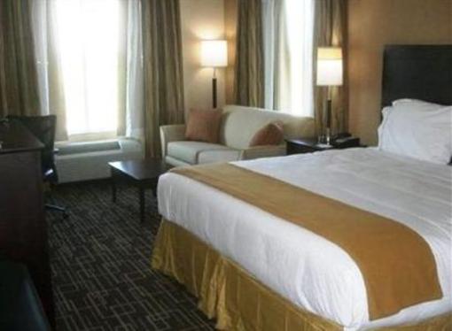 фото отеля Holiday Inn Express & Suites Jackson Northeast