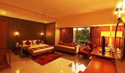фото отеля Woodland Hotel Pune