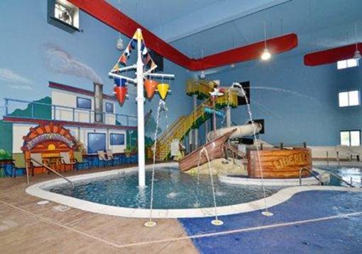 фото отеля Sleep Inn & Suites and Indoor Water Park