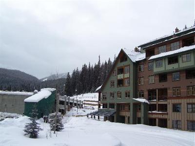 фото отеля Zephyr Mountain Lodge