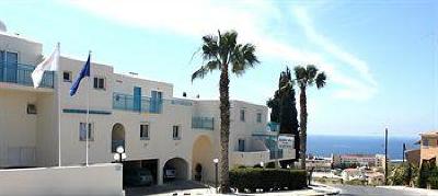 фото отеля Sunny Hill Hotel Apartments Paphos