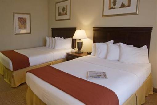 фото отеля Holiday Inn Express Hotel & Suites Brookhaven
