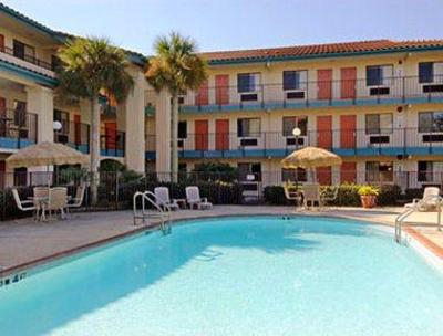 фото отеля Howard Johnson Inn and Suites Jacksonville