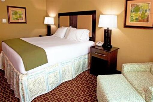 фото отеля Holiday Inn Express Hotel & Suites Chaffee