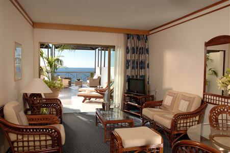 фото отеля Constantinou Bros Athena Beach Hotel