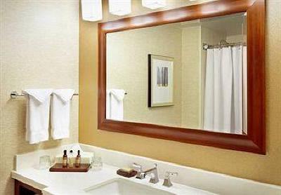 фото отеля SpringHill Suites Des Moines West