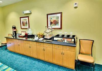 фото отеля SpringHill Suites Corona Riverside