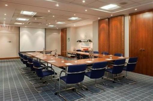 фото отеля Holiday Inn High Wycombe