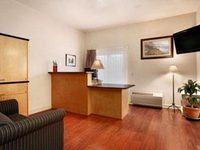 Howard Johnson Hotel Monterey Bay Marina