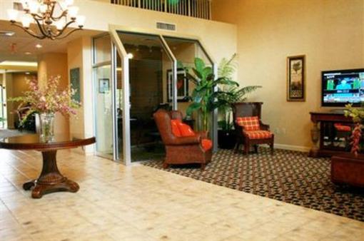 фото отеля Holiday Inn Express Tampa-Brandon