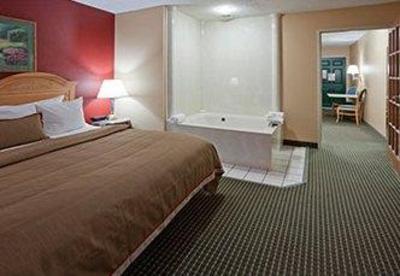 фото отеля Crossings by GrandStay Inn & Suites Stillwater