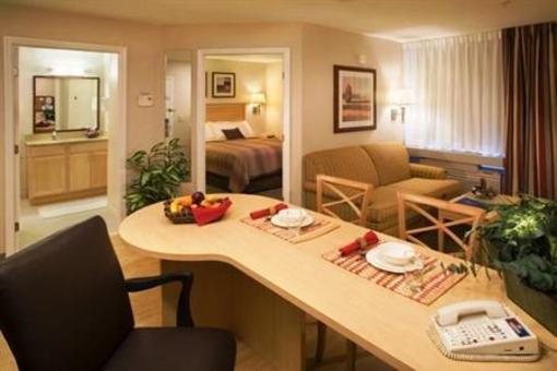 фото отеля Candlewood Suites Kalamazoo