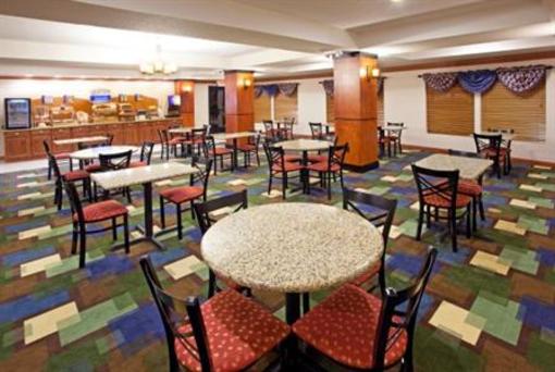 фото отеля Holiday Inn Express Hotel & Suites East Lansing