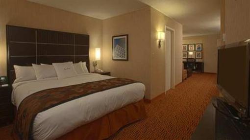 фото отеля Doubletree Guest Suites Minneapolis