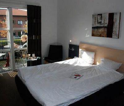 фото отеля Hillerod Hotel