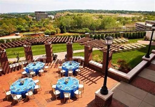фото отеля Boston Marriott Quincy