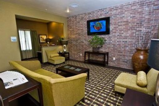 фото отеля Holiday Inn Express & Suites Heber Springs