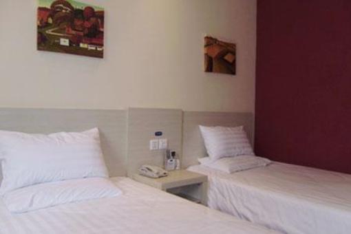 фото отеля Hanting Express Inn Yangzhou Yangtze River Road