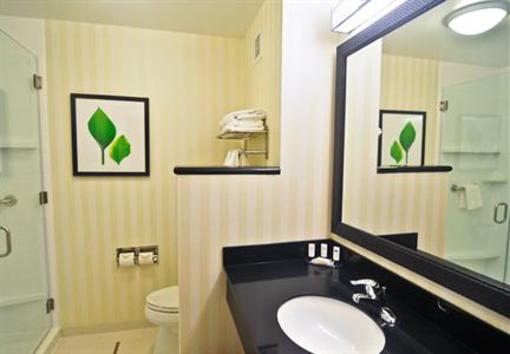 фото отеля Fairfield Inn & Suites Cedar Rapids