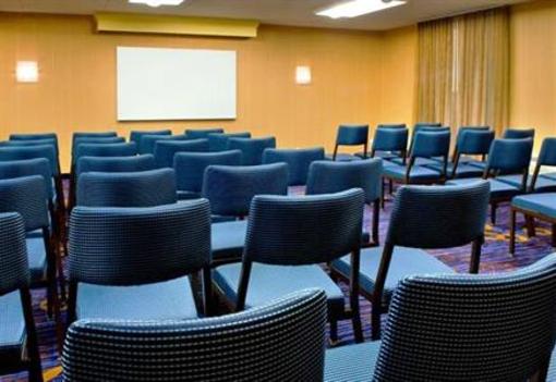 фото отеля Courtyard by Marriott Syracuse