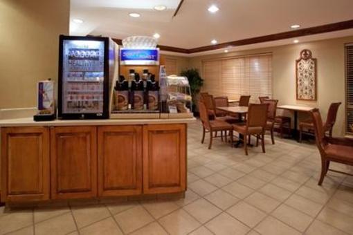 фото отеля Holiday Inn Express Chapel Hill