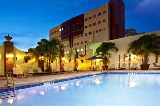 фото отеля Holiday Inn Port of Miami Downtown