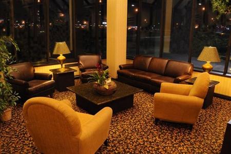 фото отеля BEST WESTERN Voyageur Place Hotel