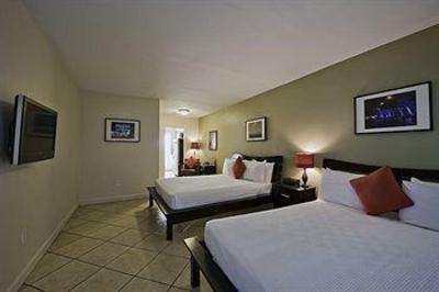 фото отеля Suites on South Beach Miami