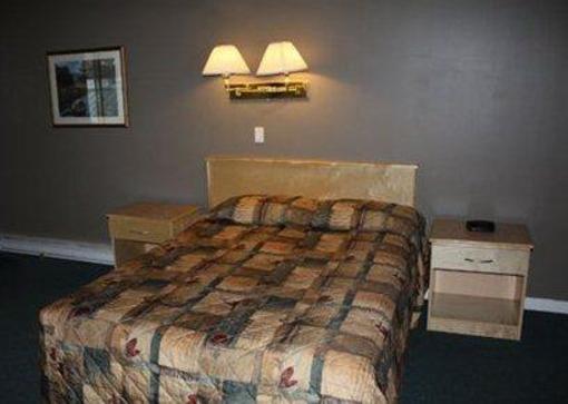 фото отеля Econolodge Golden