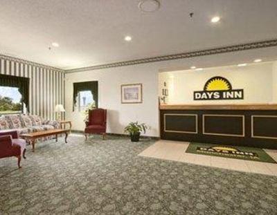 фото отеля Days Inn Manchester (Iowa)