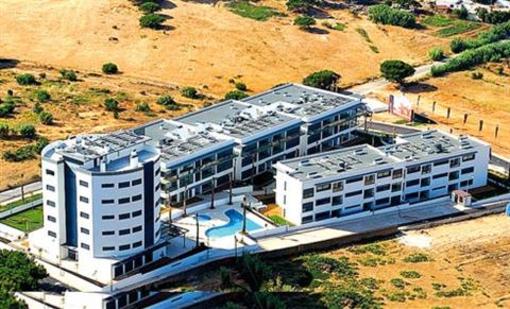 фото отеля Cavalo Preto Beach Apartments