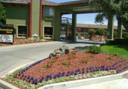 фото отеля Courtesy Inn King City (California)