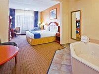 Holiday Inn Express Hotel & Suites Chattanooga East Ridge