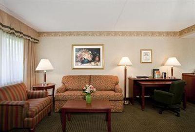 фото отеля Doubletree Guest Suites Cincinnati Sharonville