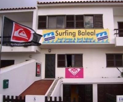 фото отеля Surfing Baleal Surf School and Camp Peniche