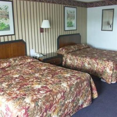 фото отеля Deerwood Inn Motel & Resort