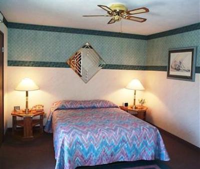 фото отеля McGovern's Motel and Suites