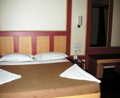 фото отеля Hotel Raj Comfort Inn Secunderabad