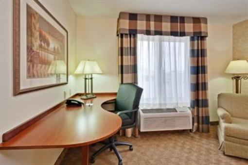 фото отеля Holiday Inn Express Hotel & Suites Sparta