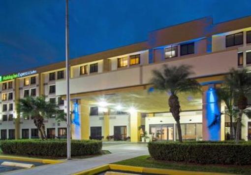 фото отеля Holiday Inn Express Miami-Hialeah (Miami Lakes)