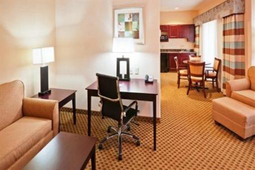 фото отеля Holiday Inn Express Hotel & Suites Oklahoma City West-Yukon