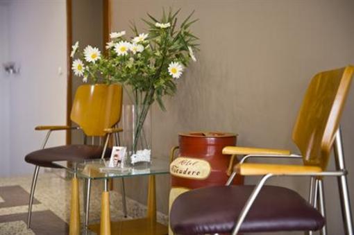 фото отеля Hotel Escudero