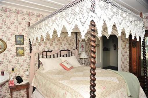 фото отеля Old Tower House B&B