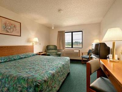 фото отеля Oskaloosa Super 8 Motel